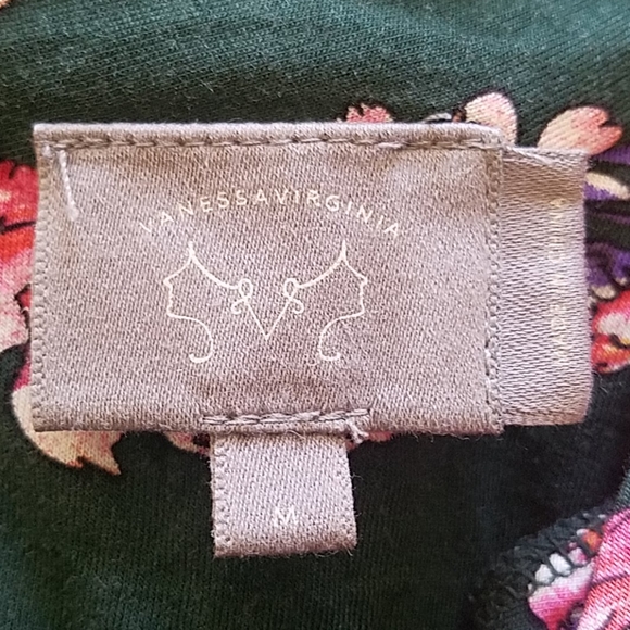 🎉HP🎉Anthropologie Pink/green floral blouse. Size M. - Picture 3 of 3